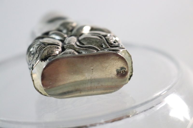 parfymflaska glas & metall