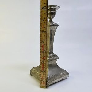 Klassisk ljusstake i tenn – Tidlös elegans, 20,5 cm