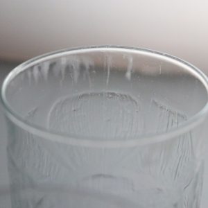 Set om 4 Glas med Struktur – Eleganta och Unika