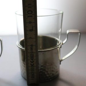 2st teglas, glas och metall