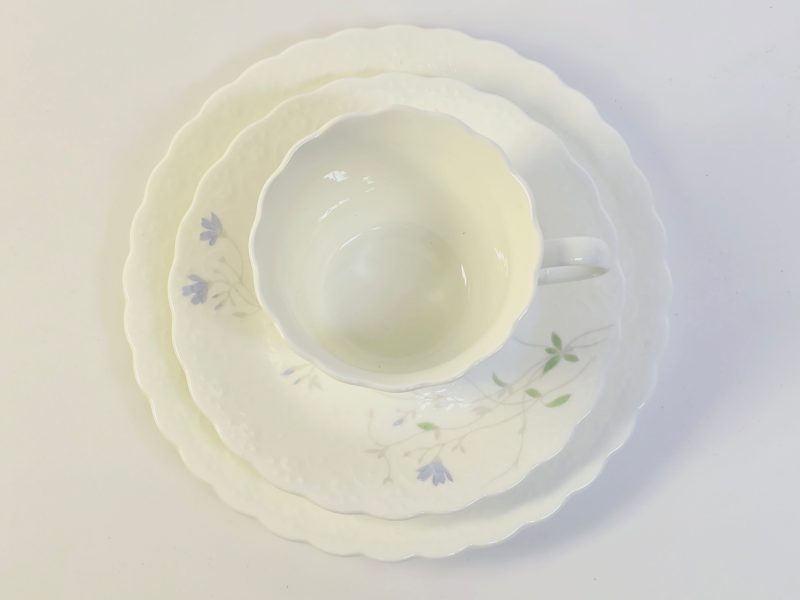 Rosa Somnium" Kaffeservis av Narumi Bone China - Japan