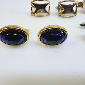 Elegant samling av vintage manschettknappar och accessoarer