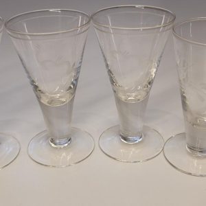 4+4 glas