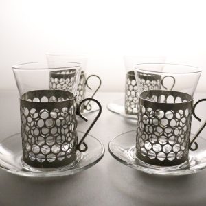 Ett par Salladsskålar i klart glas, kålblad design