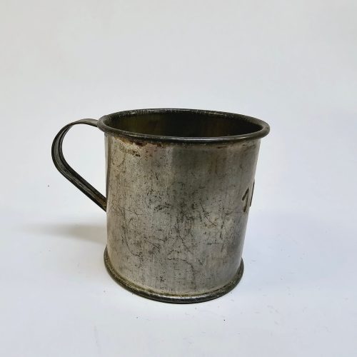 Vintage Metallmugg 1 dl – Charmig och Rustik Design