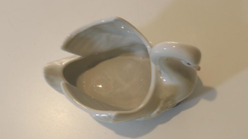 Svan figurin, skål, GDR