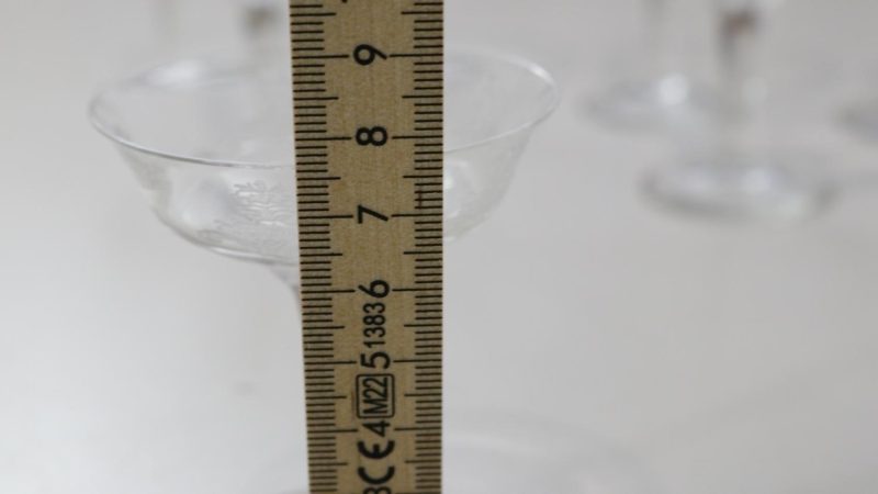 Glasservis med graverad dekor - 7st