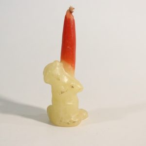 Charmigt vintage-ljus i form av en figur – 11,5 cm högt
