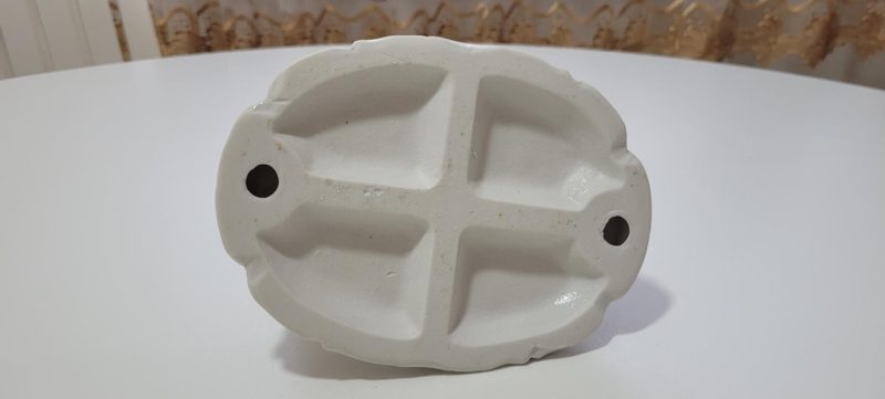 Figurin, Porslin i lysterglasyr? - 24cm