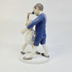 Elegant B&G-figur i porslin – Dansande par