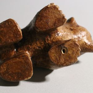 Handgjord Skulptur av Björn – Rustik och Detaljrik, 12 cm
