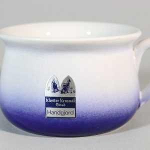 Samling små prydnatsfat / väggfat