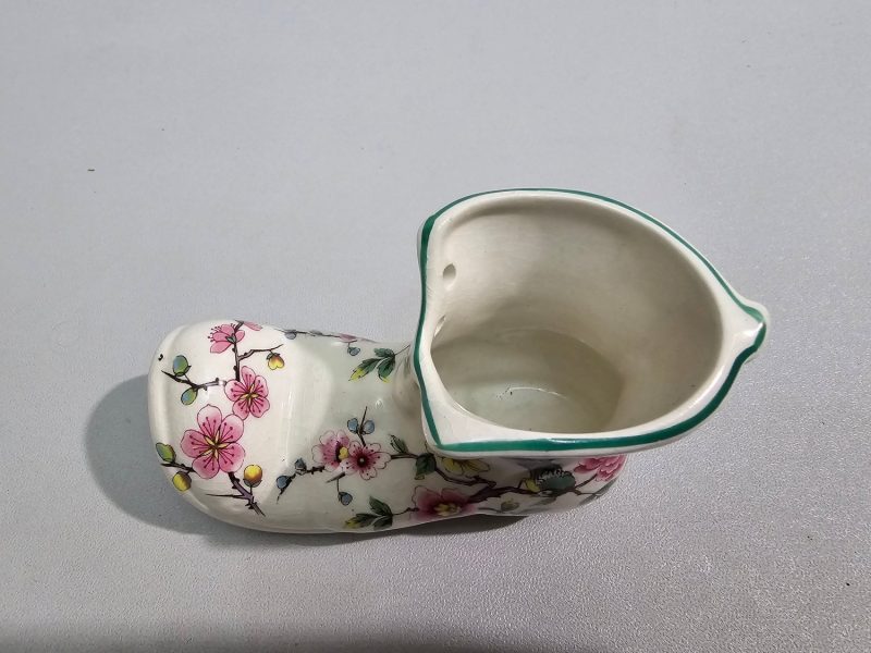 Sko i porslin - Old Foley Chinese Rose - England