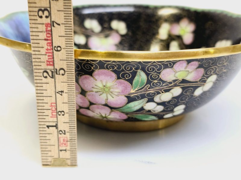 Vintage Cloisonné-skål med blomsterdekor – Orientaliskt hantverk