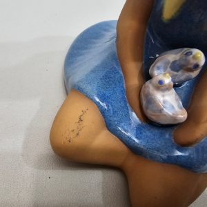 FIGURIN, flicka med fåglar, JIE