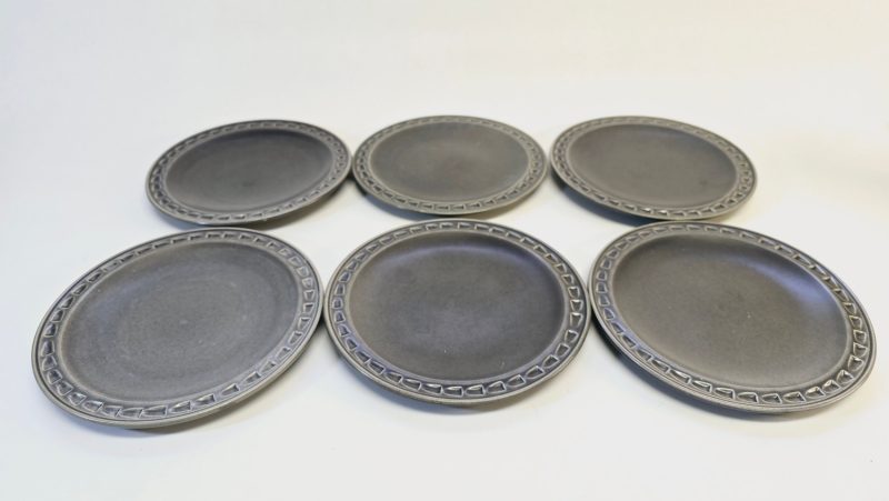 Set om 6 Bo Fajans-assietter i Grått – Vintage Svensk Keramik, 20 cm