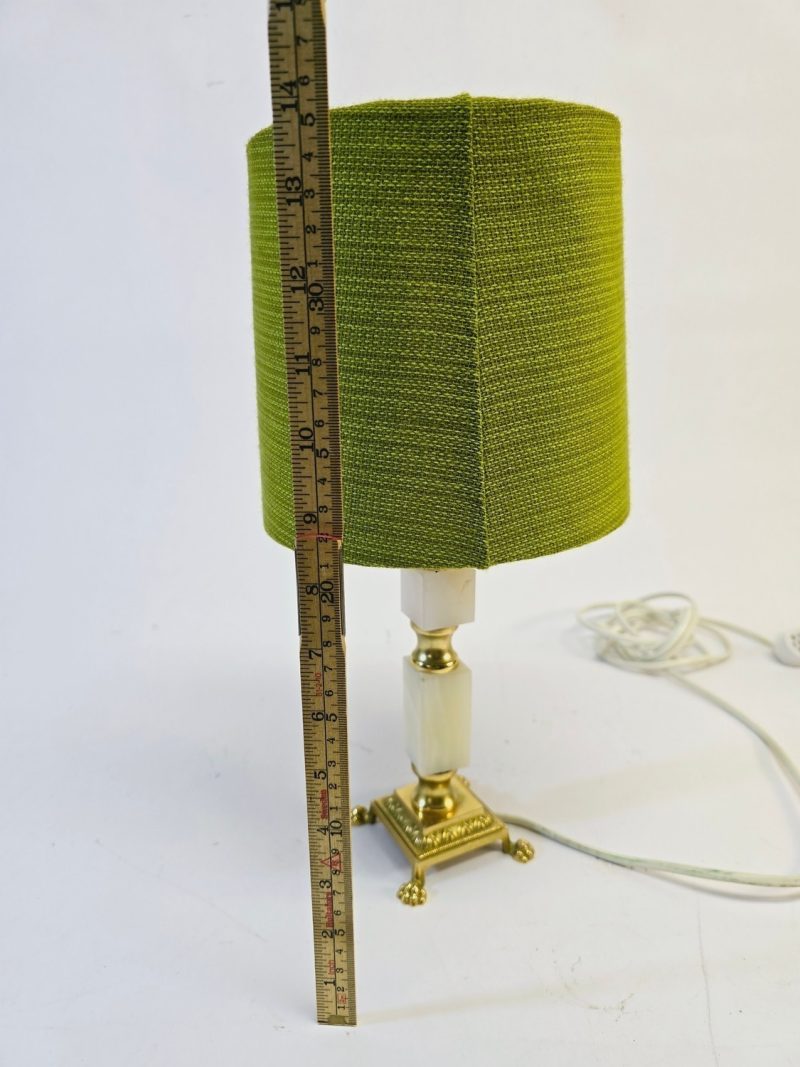 Charmig Bordslampa med Grön Skärm - Retro Elegans