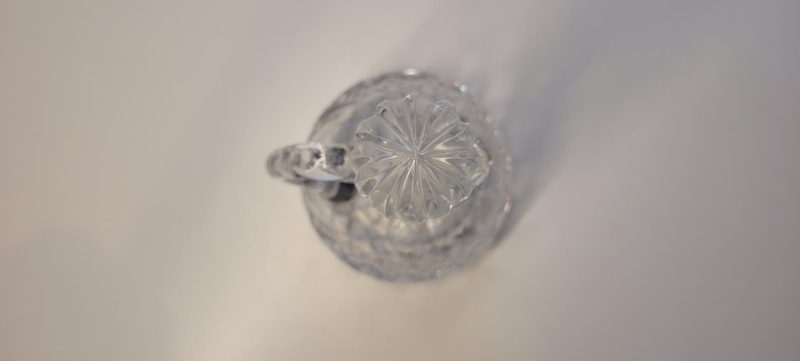 Karaff troligen kristall