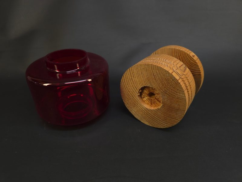 Exklusiv ljuslykta i glas och trä – Nordisk design, 16 cm