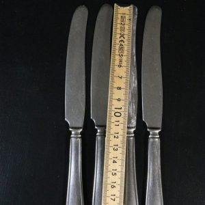 Set med 4 Vintage Bordsknivar från Gense – Hög Kvalitet i Rostfritt Stål