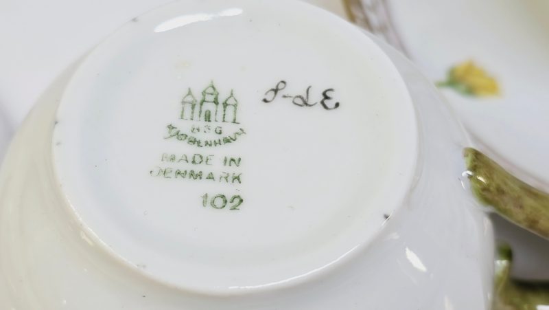 Flora Danica-inspirerat Kaffeset från Bing & Grøndahl