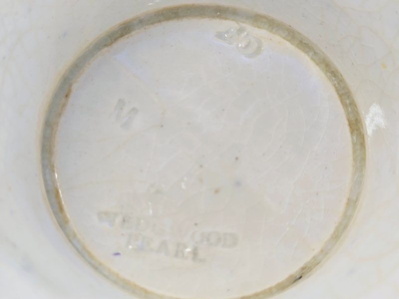 Blåvit soppskål från Wedgwood - En elegant klassiker med gyllene detaljer