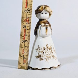 Figurin, Flicka med present