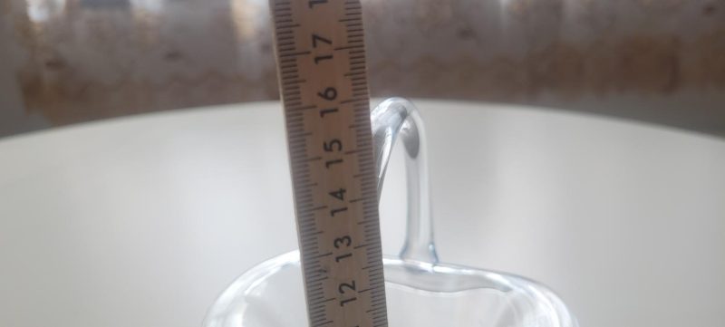 Skål i form av en korg, glas