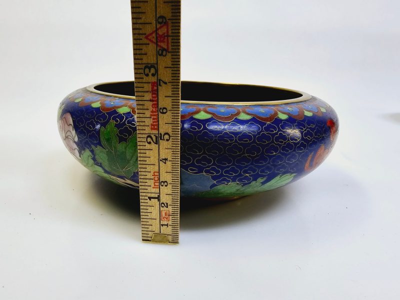 Exklusiv kinesisk cloisonné-skål – elegant design med blomsterdekorationer