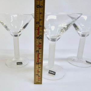 Set med tre DUKA martiniglas
