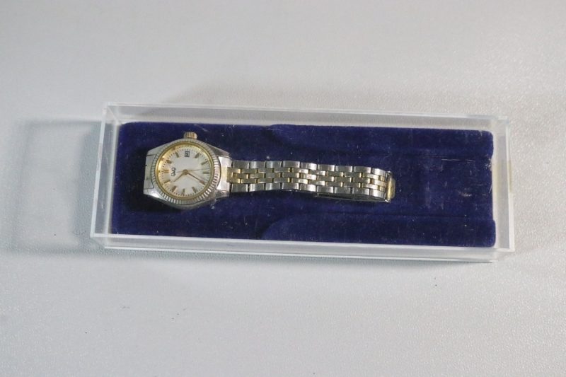 Q&Q Automatic Damur