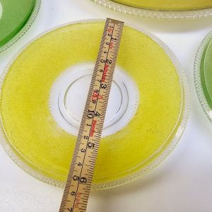 Färgglada glasfat – Set med vintagekänsla