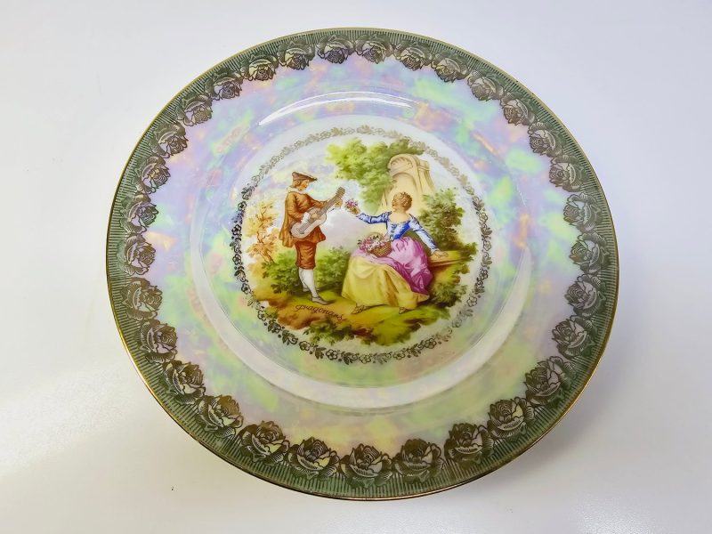Elegant dekorativ tallrik från Bavaria – klassisk romantisk design