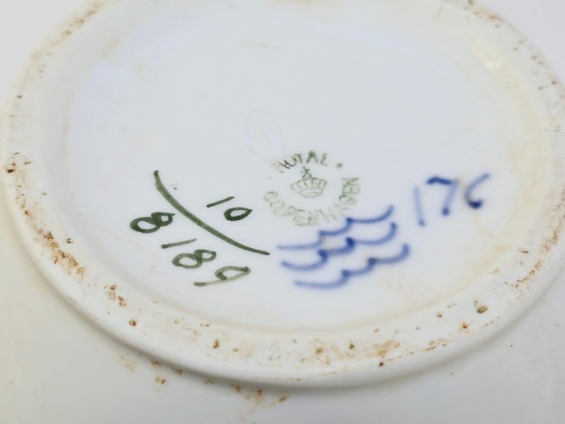 Kunglig Elegans – Vintage Kaffekanna från Royal Copenhagen