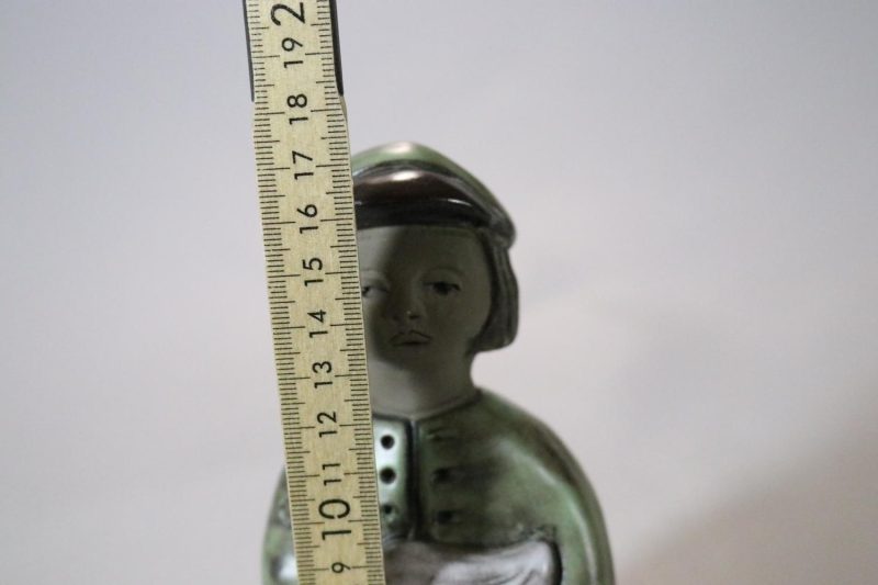 Figurin, Elbogen Sweden