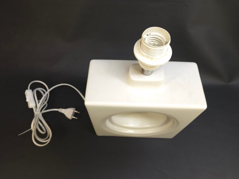 IKEA Bordslampa i unik retrodesign – 33 cm hög