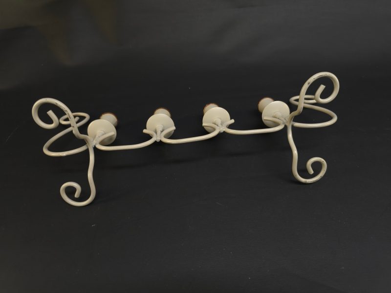 Charmig ljusstake i smide med kopparinslag – Vintage elegans