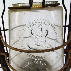 Antik stormlampa – Feuerhand D.R. Patent – tidlös charm och funktion