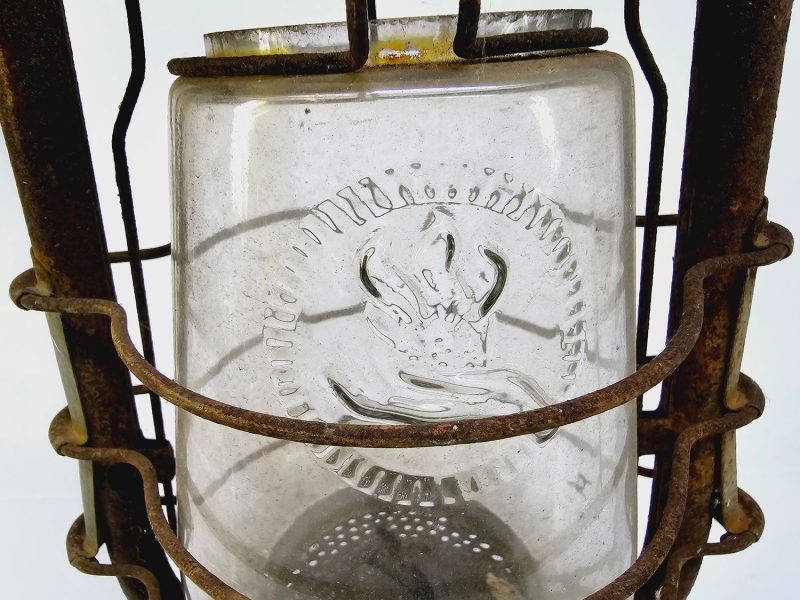 Antik stormlampa – Feuerhand D.R. Patent – tidlös charm och funktion