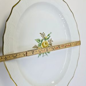 Elegant serveringsfat från Royal Copenhagen
