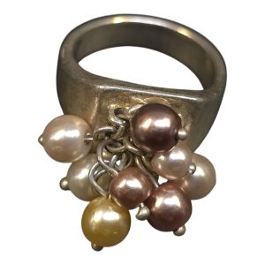 Elegant samling av 7 unika ringar – vintage och moderna stilar