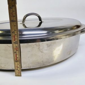 Elegant rostfri ugnsgryta med perforerad insats - 42 cm