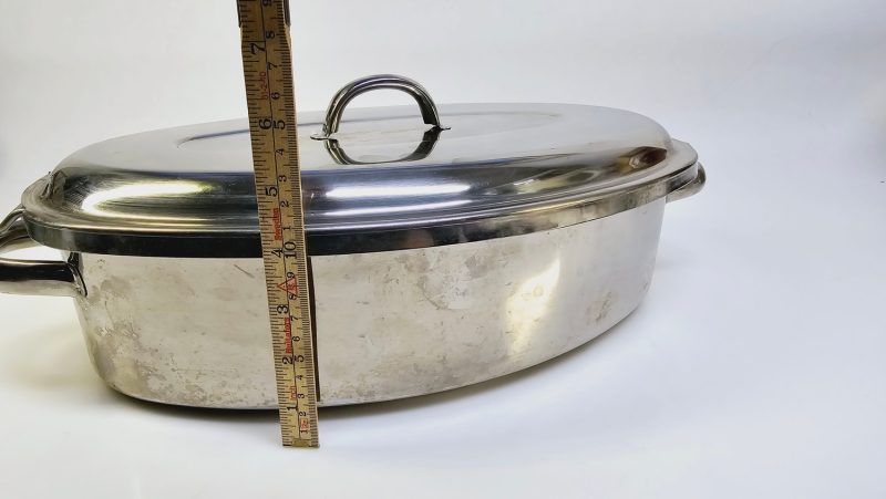Elegant rostfri ugnsgryta med perforerad insats - 42 cm