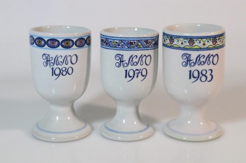 3st Äggkoppar Anno 1979, 1980, 1983 - Höganäs Keramik - Allmoge