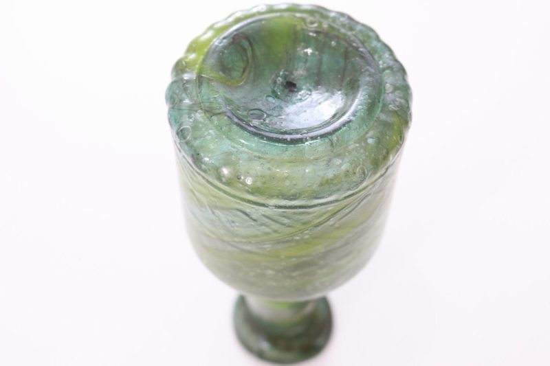 Grön glasvas ålder okänt - 13,5cm