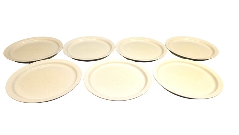 Set med 7 tallrikar från Höganäs Keramik, 24 cm i diameter