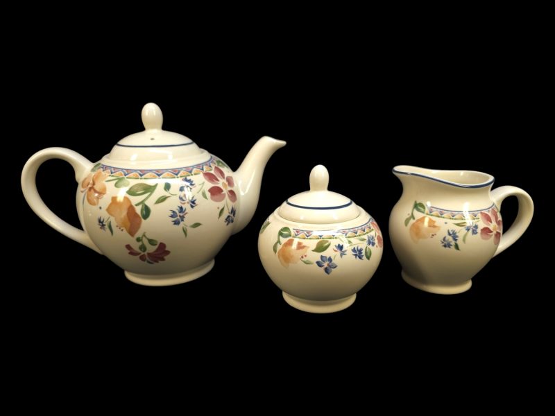 Charmigt Teset – Staffordshire Tableware "Calypso"