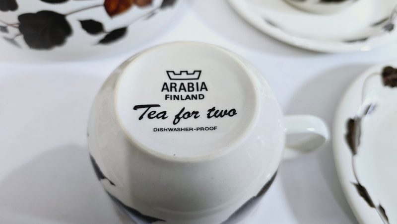 Teservis, 7 delar, porslin, "Tea for two", Arabia, Finland GUNVOR OLIN-GRÖNQVIST