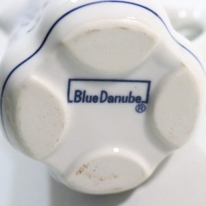 Kanna "Blue Danube" - Tidlös Elegans i Blått och Vitt