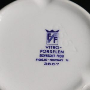 Figgjo Flint Vintage Kaffeservis, 6 koppar med 4 fat - Blått Blommotiv